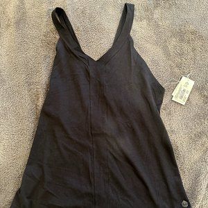 tasc Performance Movement V Neck Racer Back Tank Top Women's Small Black